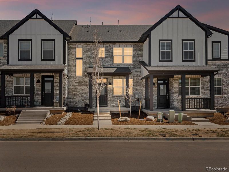 742 N Tempe St, Aurora, CO 80018