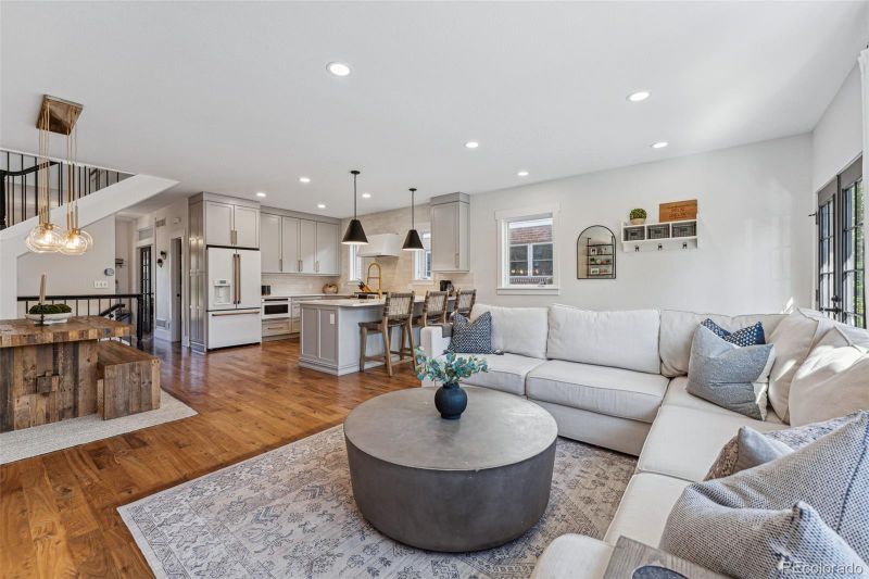 648 S Clarkson St, Denver, CO 80209