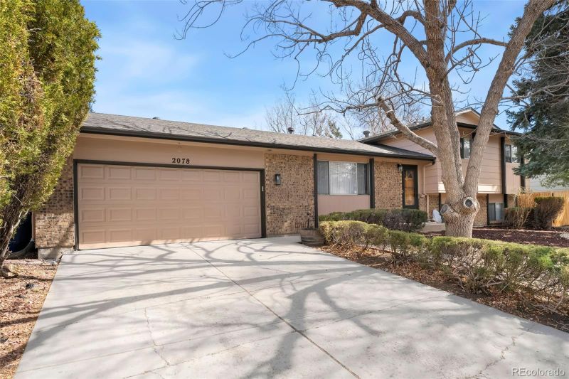 2078 S Quintero St, Aurora, CO 80013