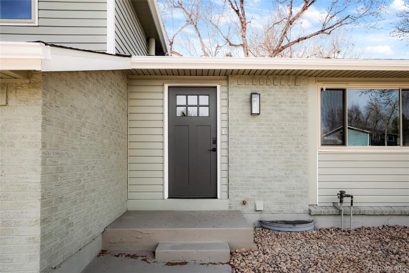 6985 Braun Ct, Arvada, CO 80004