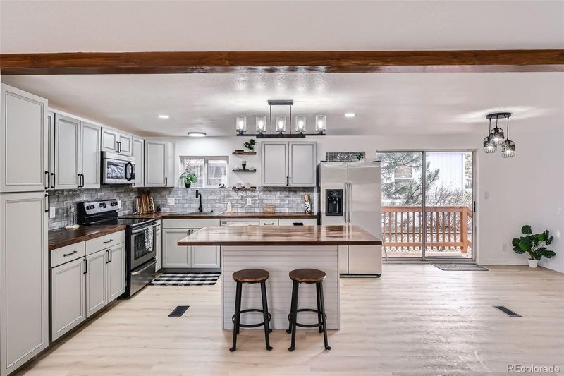 728 Flamingo Dr, Lafayette, CO 80026