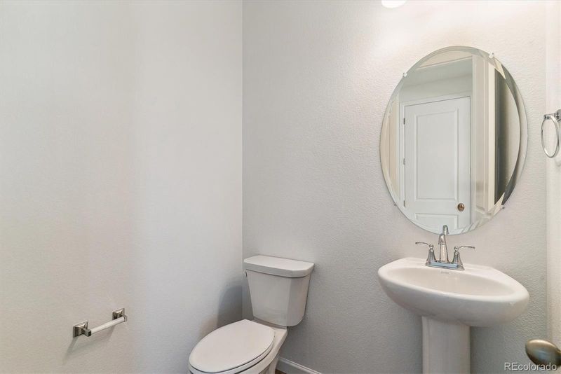 455 S Salida St, Aurora, CO 80017