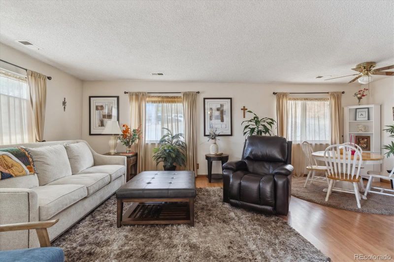 9942 Lane St, Thornton, CO 80260