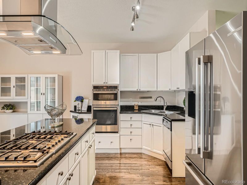 30 Garfield St #B, Denver, CO 80206