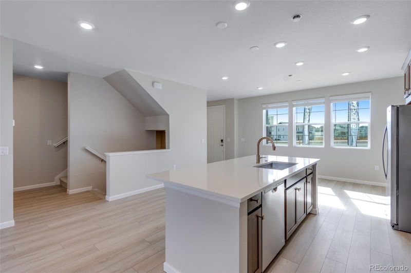 16778 W 93rd Pl, Arvada, CO 80007
