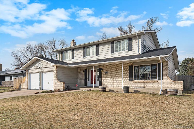 3257 S Geneva St, Denver, CO 80231