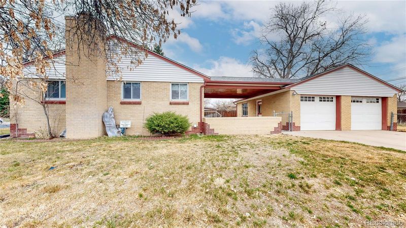 2300 Joliet St, Aurora, CO 80010