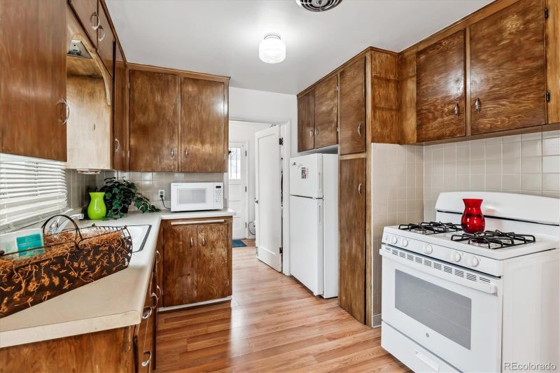 823 S Umatilla Way, Denver, CO 80223