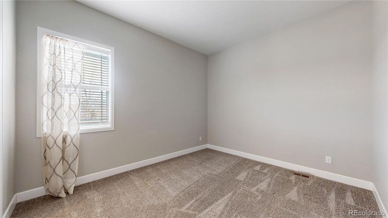 26783 E Peakview Pl, Aurora, CO 80016