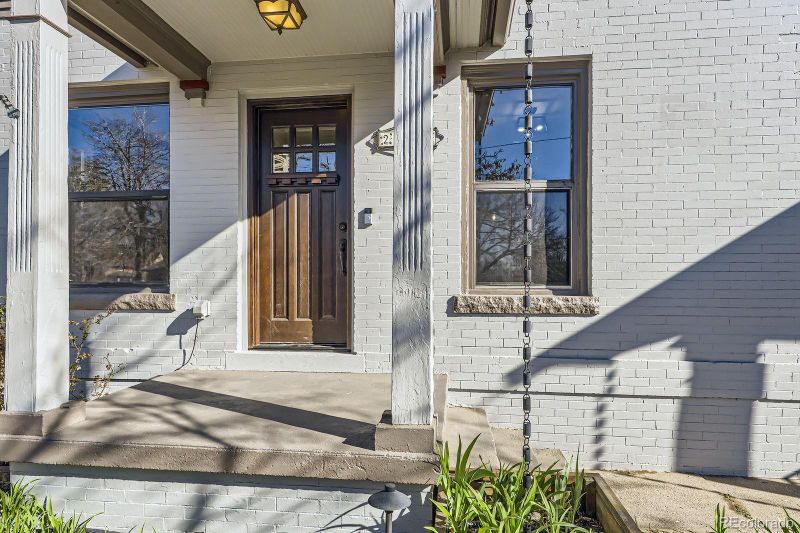 2123 W 41st Ave, Denver, CO 80211