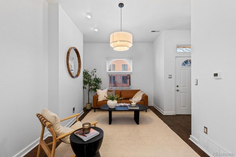 920 33rd St, Denver, CO 80205