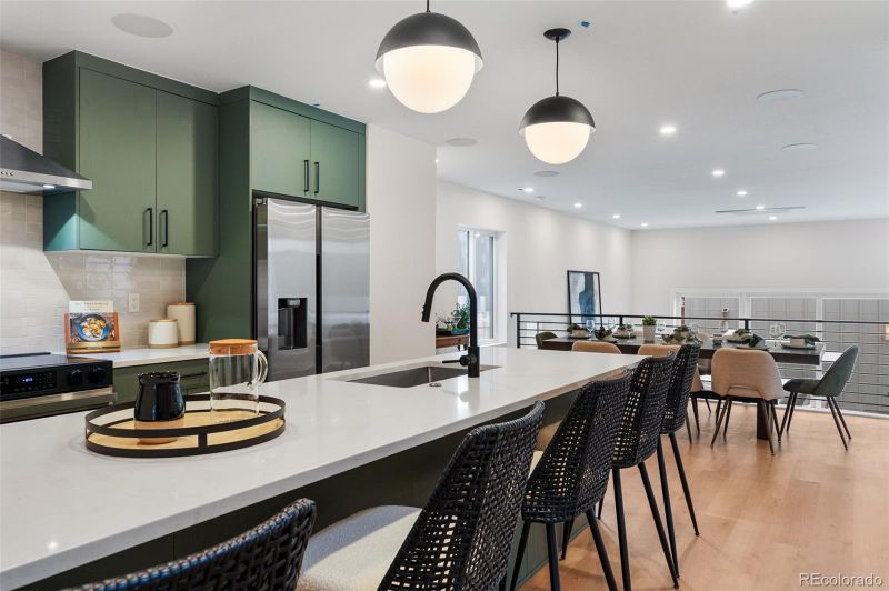 3275 Lawrence St, Denver, CO 80205
