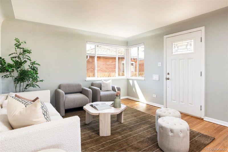 3216 N Saint Paul St, Denver, CO 80205