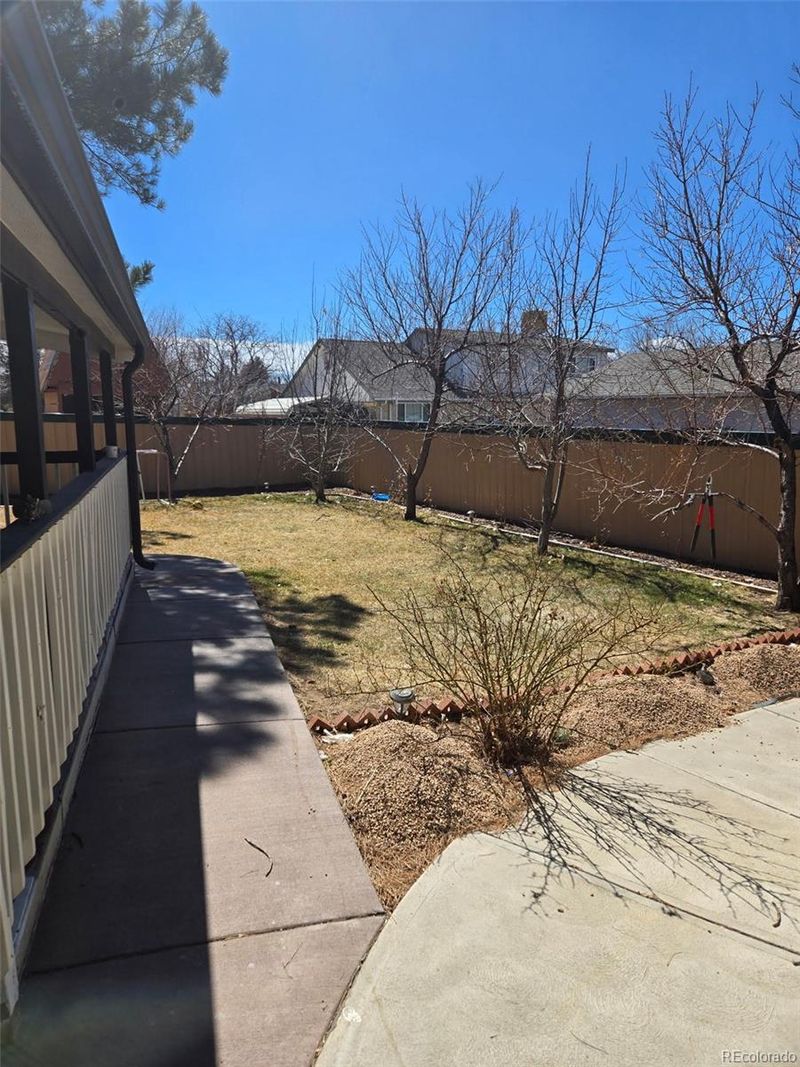 1051 Jasper St, Aurora, CO 80011