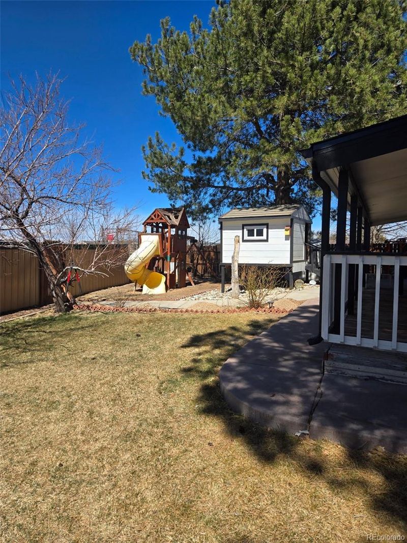 1051 Jasper St, Aurora, CO 80011