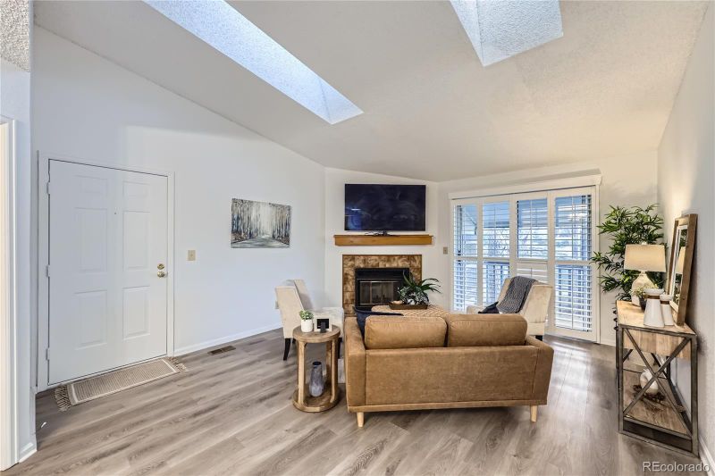 8680 Allison St #F, Arvada, CO 80005