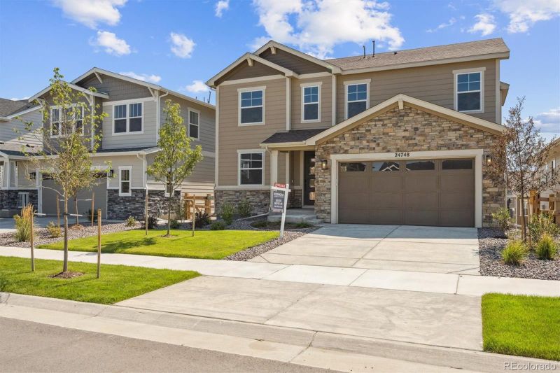 24748 E 40th Ave, Aurora, CO 80019