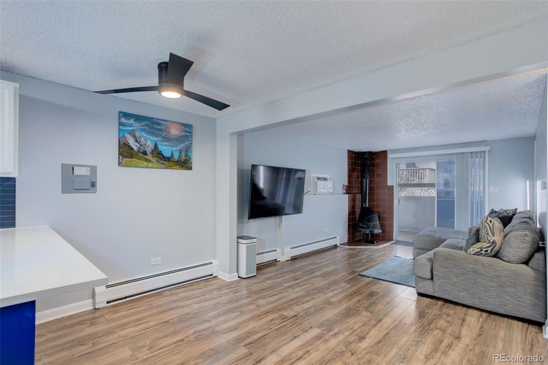 1585 S Holly St #109, Denver, CO 80222