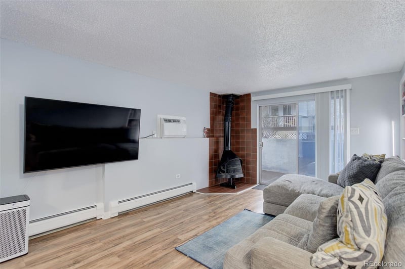 1585 S Holly St #109, Denver, CO 80222