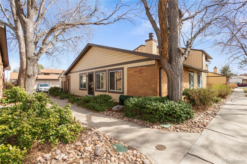 3512 S Kittredge St #A, Aurora, CO 80013