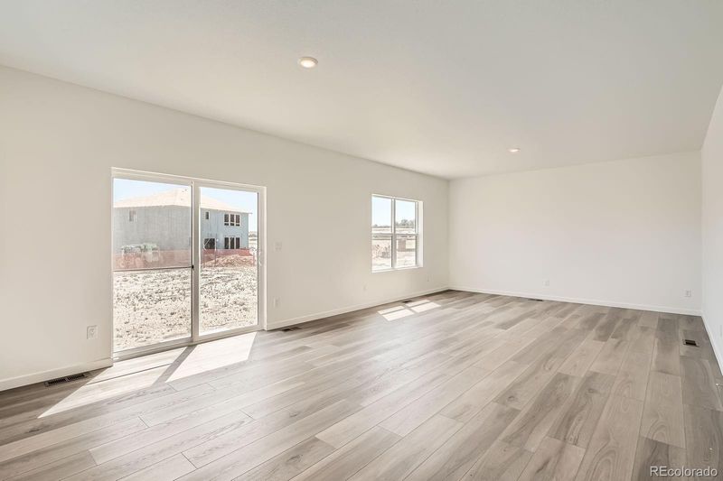 15254 Milwaukee St, Thornton, CO 80602