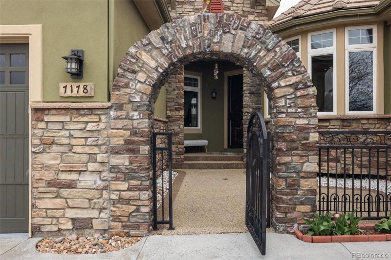 7178 Galaxy Ct, Castle Rock, CO 80108