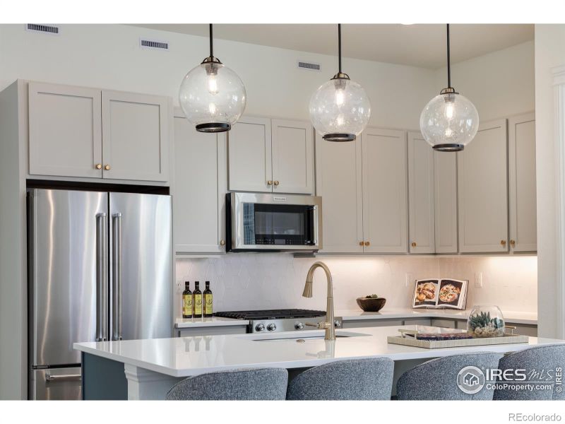 1577 Chestnut Ave, Erie, CO 80516