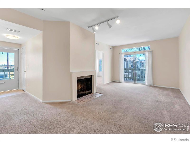 7474 Singing Hills Dr #G, Boulder, CO 80301