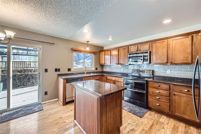 19357 E 40th Ave, Denver, CO 80249