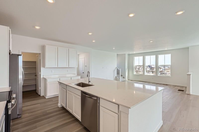 6716 E 149th Ave, Thornton, CO 80602