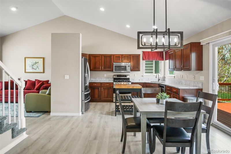 9976 Deer Creek St, Highlands Ranch, CO 80129