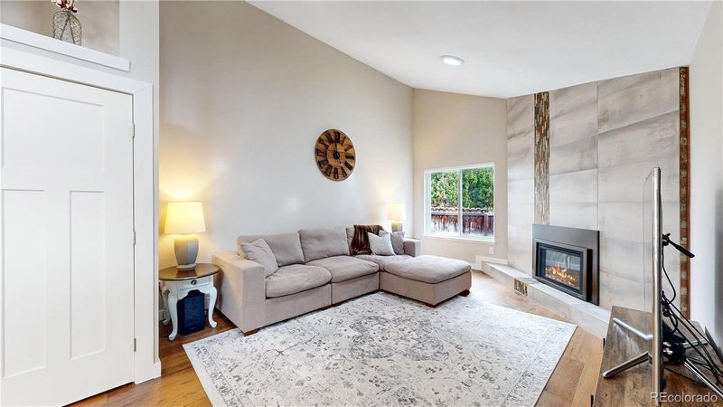 14655 E Wagon Trail Dr, Aurora, CO 80015