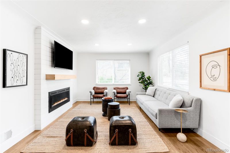 730 Dahlia St, Denver, CO 80220