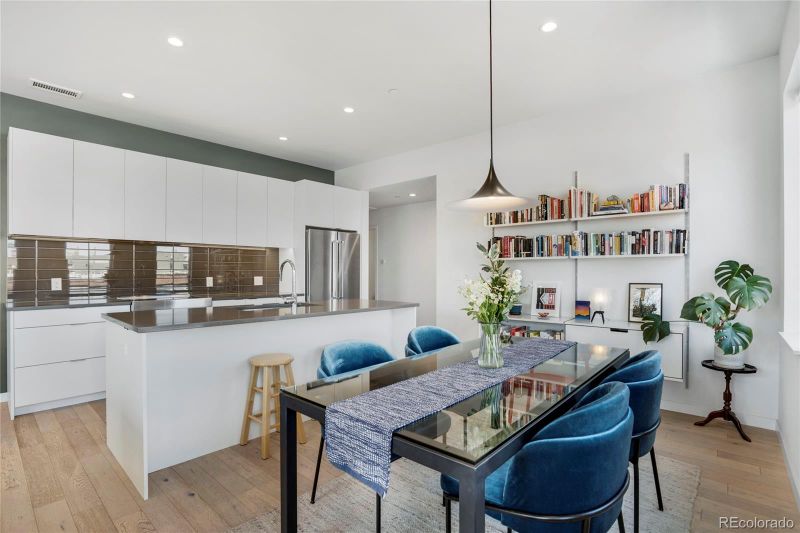 1300 N Ogden St #304, Denver, CO 80218