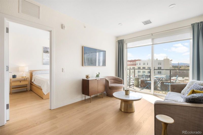 1616 S Broadway #302, Denver, CO 80210