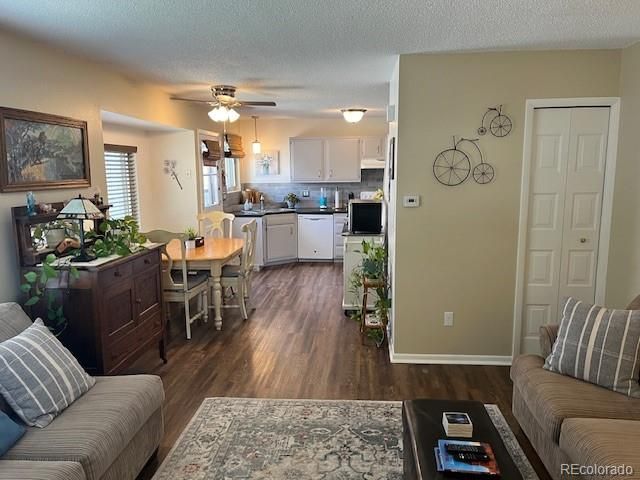 1829 S Lee St #C, Lakewood, CO 80232
