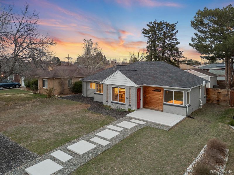 2650 Niagara St, Denver, CO 80207
