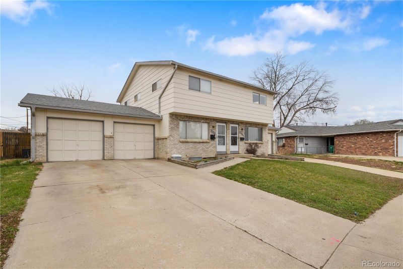 9023 Perry St, Westminster, CO 80031