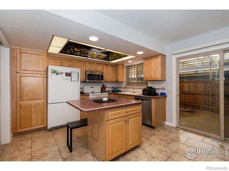 9019 E Oxford Dr, Denver, CO 80237