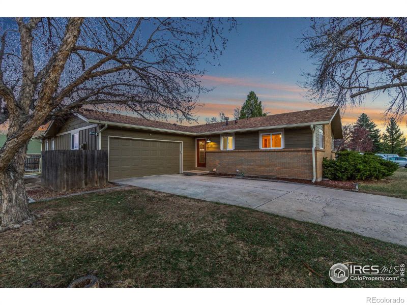 700 Locust Grove Dr, Fort Collins, CO 80521