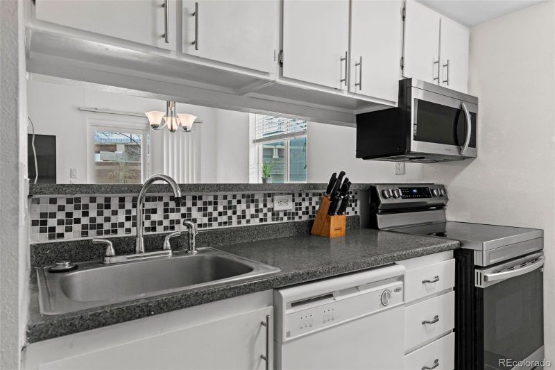 3021 S Ursula Cir #102, Aurora, CO 80014