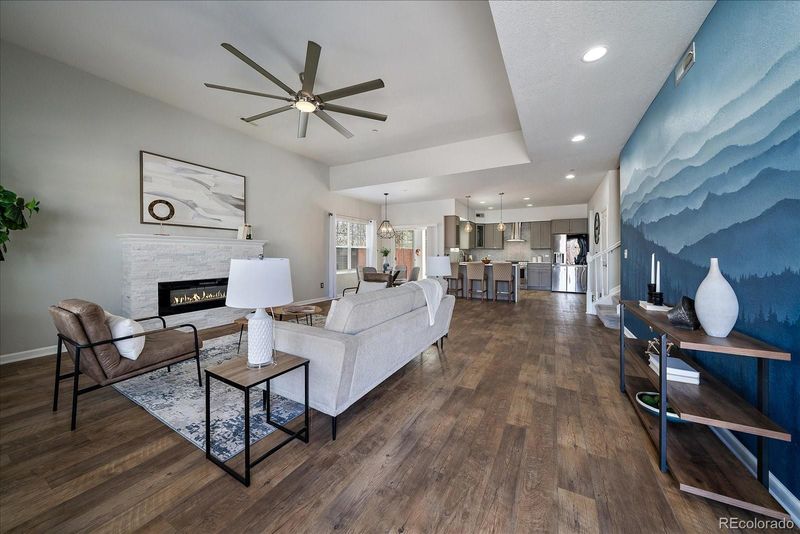 1250 W Quincy Cir, Englewood, CO 80110