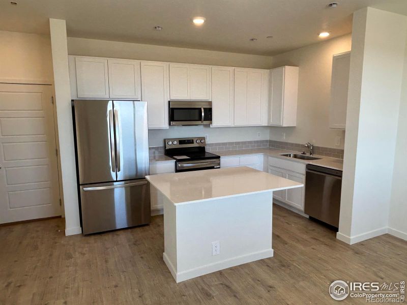 3736 Pinnacles Ct, Evans, CO 80620