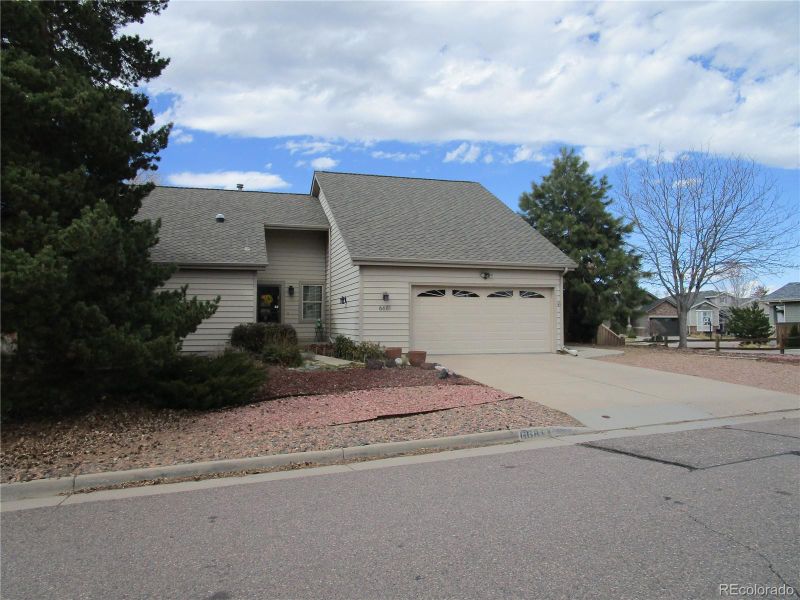 6681 E Phillips Pl, Centennial, CO 80112