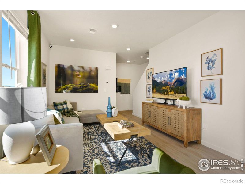 3913 Kobuk St, Evans, CO 80620