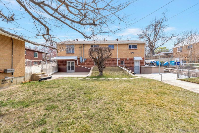 7085 W 32nd Pl, Wheat Ridge, CO 80033