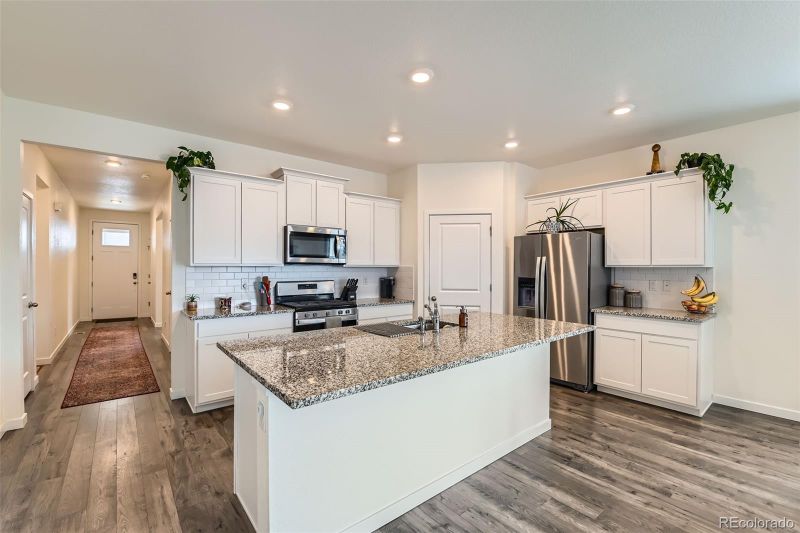 235 Yellowtail St, Bennett, CO 80102