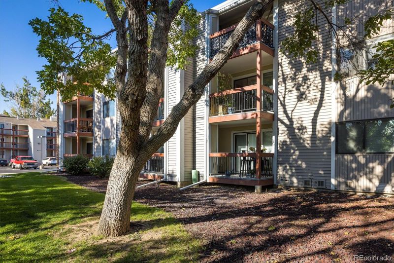 8440 Decatur St #120, Westminster, CO 80031