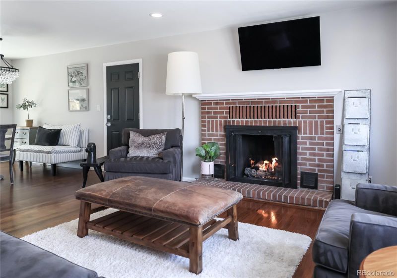 3400 S Ivy Way, Denver, CO 80222