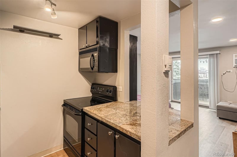 65 N Clarkson St #604, Denver, CO 80218